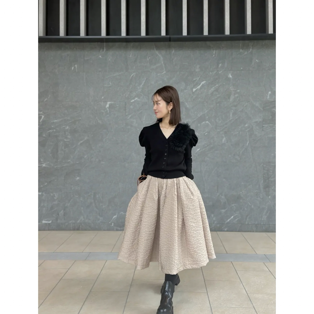 ZARA(ザラ)のHEYON swan skirt milk tea フレアスカート　新色　新品 レディースのスカート(ロングスカート)の商品写真