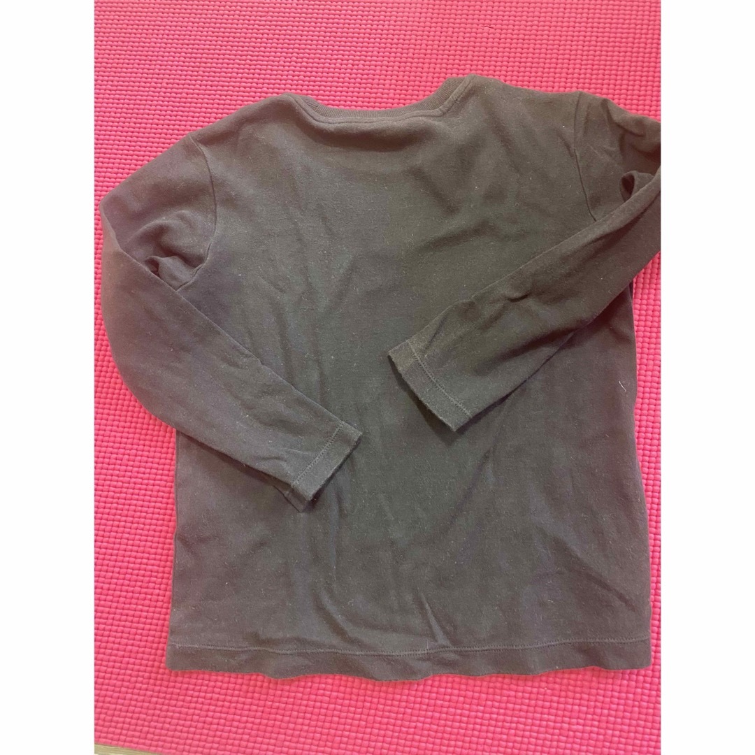 UNIQLO(ユニクロ)のUNIQLO ロングTシャツ キッズ/ベビー/マタニティのキッズ服男の子用(90cm~)(Tシャツ/カットソー)の商品写真