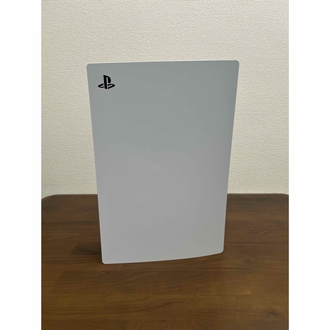 SONY PlayStation5 CFI-1100B01 エンタメ/ホビーのゲームソフト/ゲーム機本体(家庭用ゲーム機本体)の商品写真