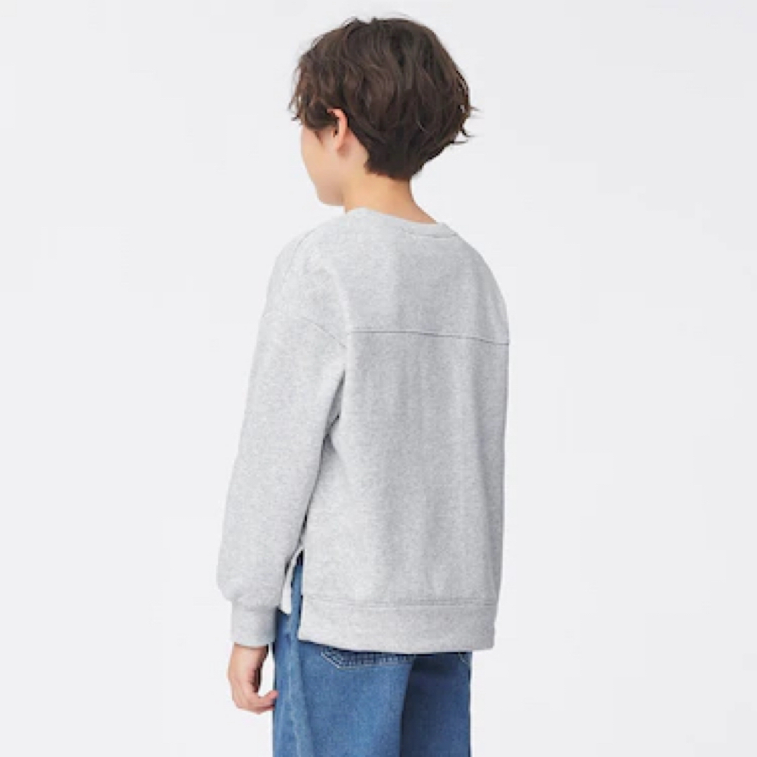 UNIQLO(ユニクロ)の新品　UNIQLO ユニクロ　スヌーピー　スウェット　トレーナー　長袖　グレー キッズ/ベビー/マタニティのキッズ服男の子用(90cm~)(Tシャツ/カットソー)の商品写真