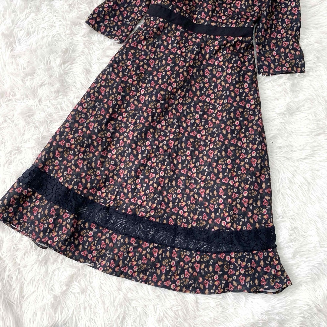 TOCCO closet(トッコクローゼット)の【極美品】トッコクローゼット 花柄ロングワンピース ボウタイ フレア 七分袖 レディースのワンピース(ロングワンピース/マキシワンピース)の商品写真