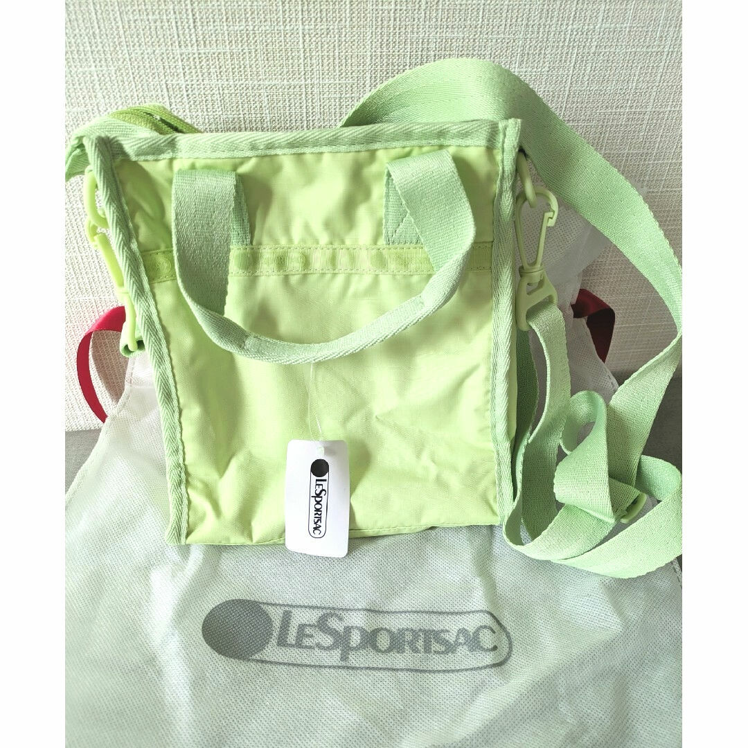 LeSportsac(レスポートサック)のレスポ　MINI N/S TOTEライム　ポシェット　LeSportsac レディースのバッグ(その他)の商品写真