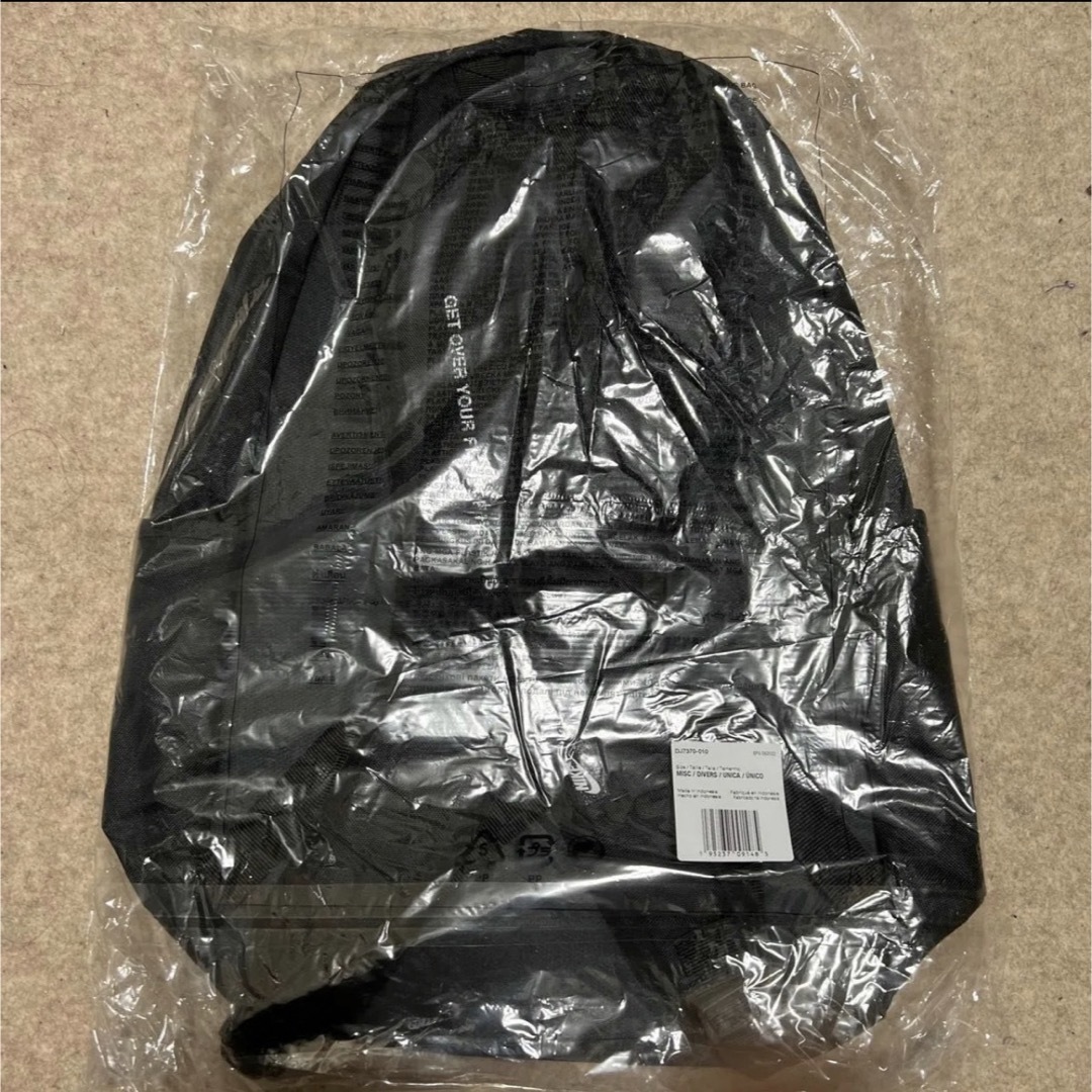 NIKE(ナイキ)の新品 NIKE Air デイパック 21Lリュックサック 黒  ナイキエア  メンズのバッグ(バッグパック/リュック)の商品写真