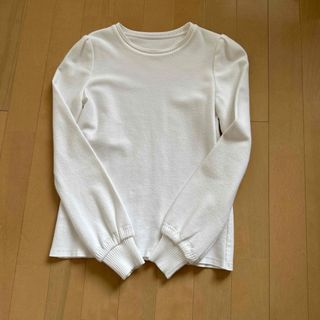 フォクシー(FOXEY)のFOXEYホワイトの長袖ニット38⭐️美品⭐️(ニット/セーター)