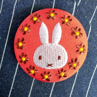 ミッフィー(miffy)のフラワーミッフィー　刺繍ブローチコレクション(バッジ/ピンバッジ)