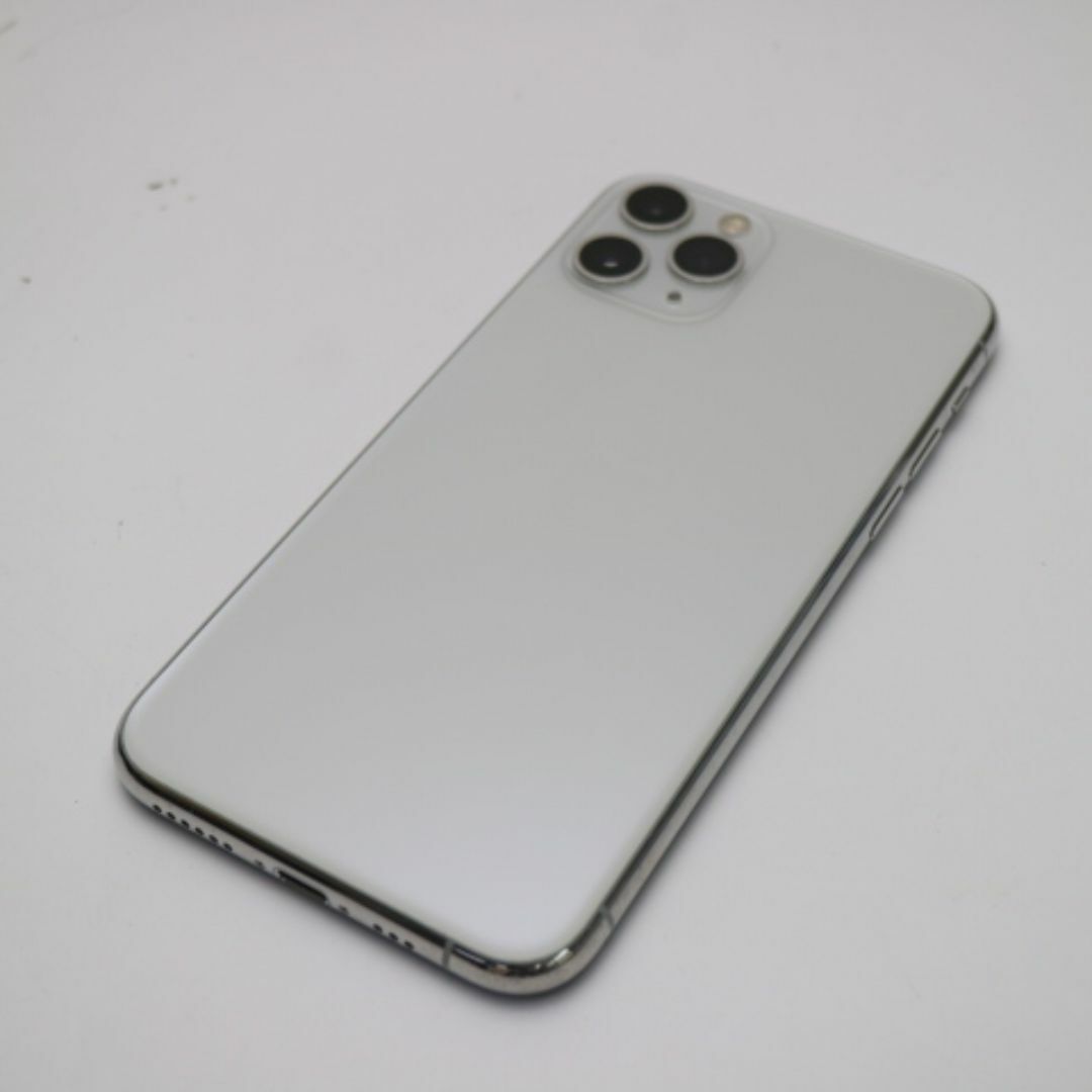 iPhone(アイフォーン)の超美品 SIMフリー iPhone 11 Pro 256GB シルバー  M333 スマホ/家電/カメラのスマートフォン/携帯電話(スマートフォン本体)の商品写真