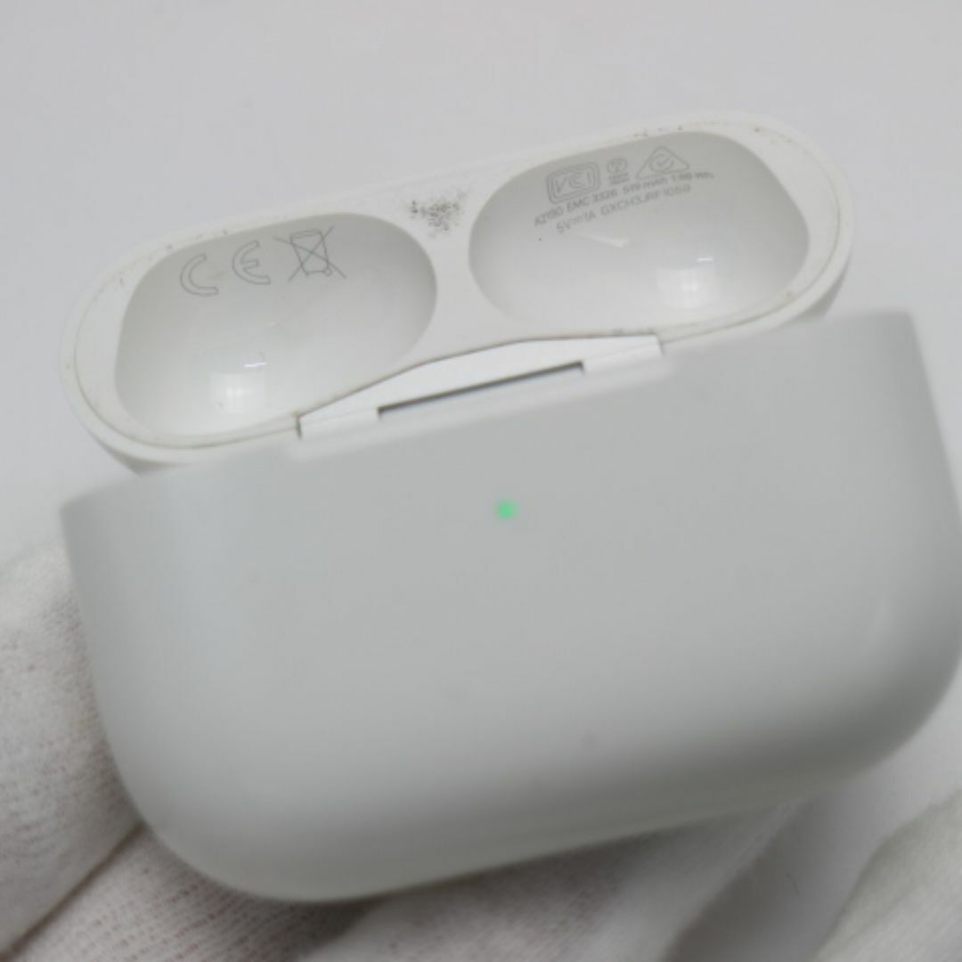 Apple(アップル)の良品中古 AirPods Pro ホワイト  M333 スマホ/家電/カメラのオーディオ機器(ヘッドフォン/イヤフォン)の商品写真