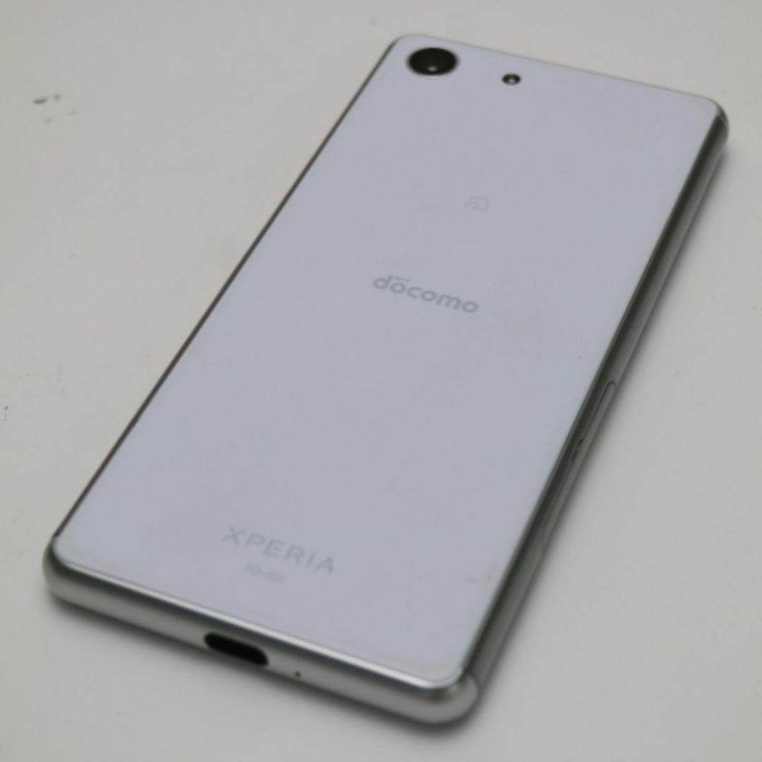 SONY(ソニー)の超美品 SO-02L Xperia Ace ホワイト  M333 スマホ/家電/カメラのスマートフォン/携帯電話(スマートフォン本体)の商品写真