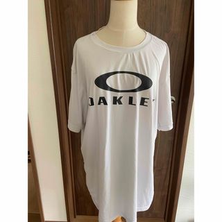 オークリー(Oakley)のオークリー　Tシャツ　大きめサイズ(Tシャツ/カットソー(半袖/袖なし))