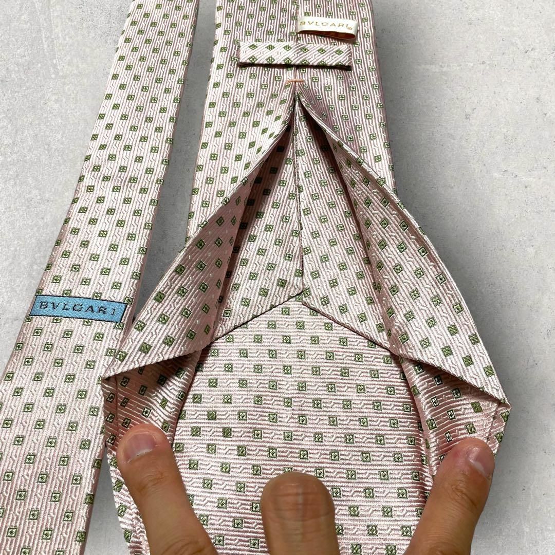 BVLGARI(ブルガリ)のBVLGARI ジャガード セッテピエゲ スクエアドット柄 ネクタイ ピンク メンズのファッション小物(ネクタイ)の商品写真