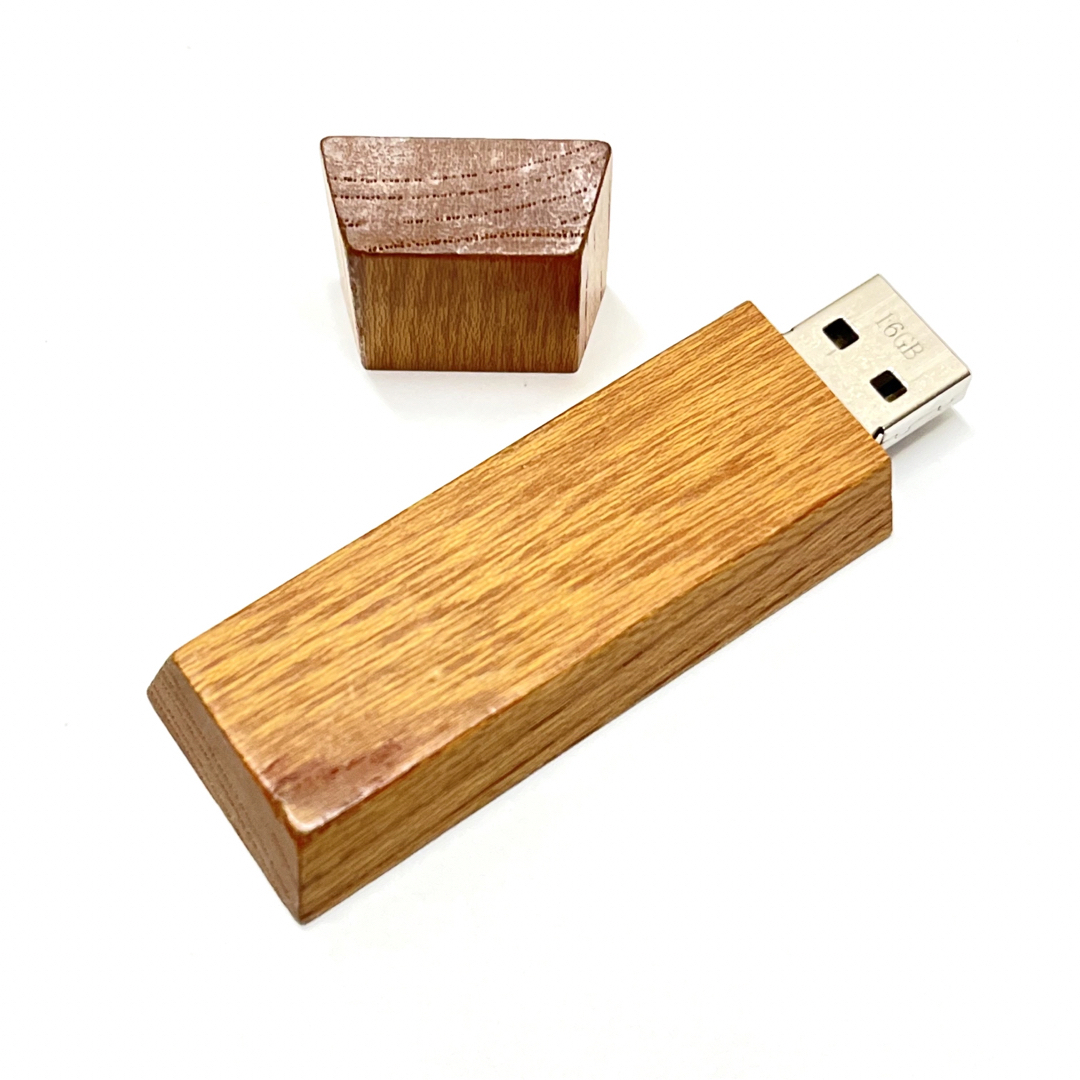 Hacoa(ハコア)のhacoa 木製 USB フラッシュ メモリ ショコラ チーク 16GB 廃番品 スマホ/家電/カメラのPC/タブレット(PC周辺機器)の商品写真