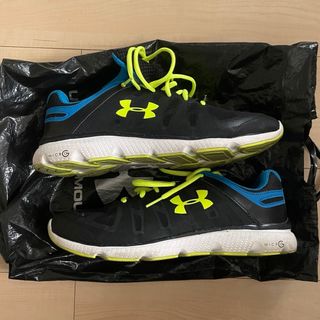 UNDER ARMOUR - UNDER ARMOR ランニングシューズ