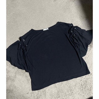 オリーブデオリーブ(OLIVEdesOLIVE)のオリーブデオリーブ　黒ショルダーカットトップス(Tシャツ(半袖/袖なし))