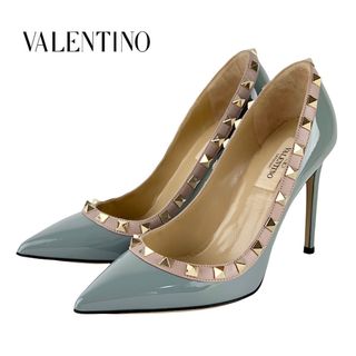 ヴァレンティノ(VALENTINO)のヴァレンティノ VALENTINO パンプス 靴 シューズ パテント レザー グレー系 ピンクベージュ ゴールド ロックスタッズ パーティーシューズ(ハイヒール/パンプス)