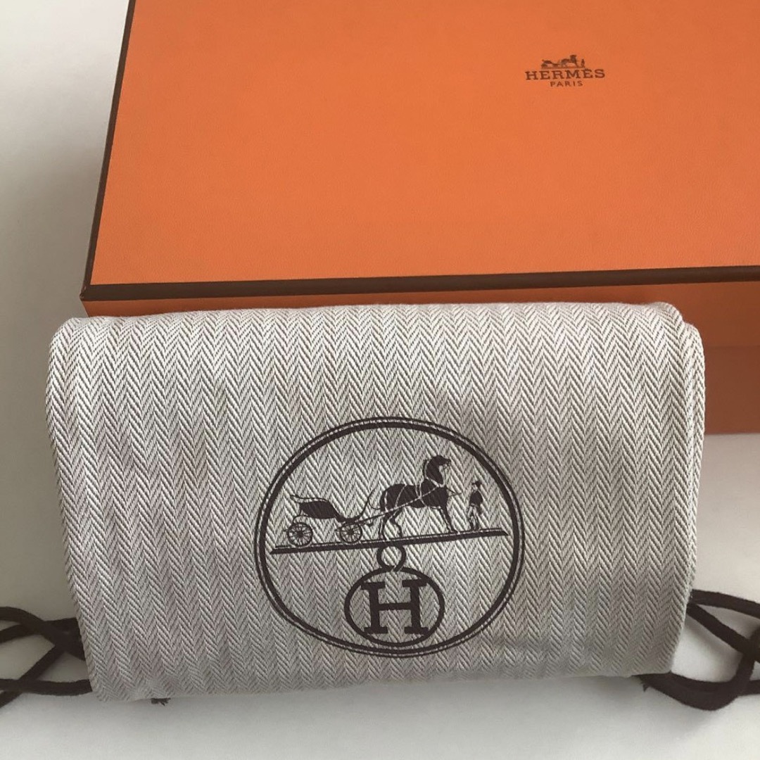 Hermes(エルメス)のエルメス　サンダル　シェーヌ　36 23 5連　HERMES シェーヌダンクル レディースの靴/シューズ(サンダル)の商品写真