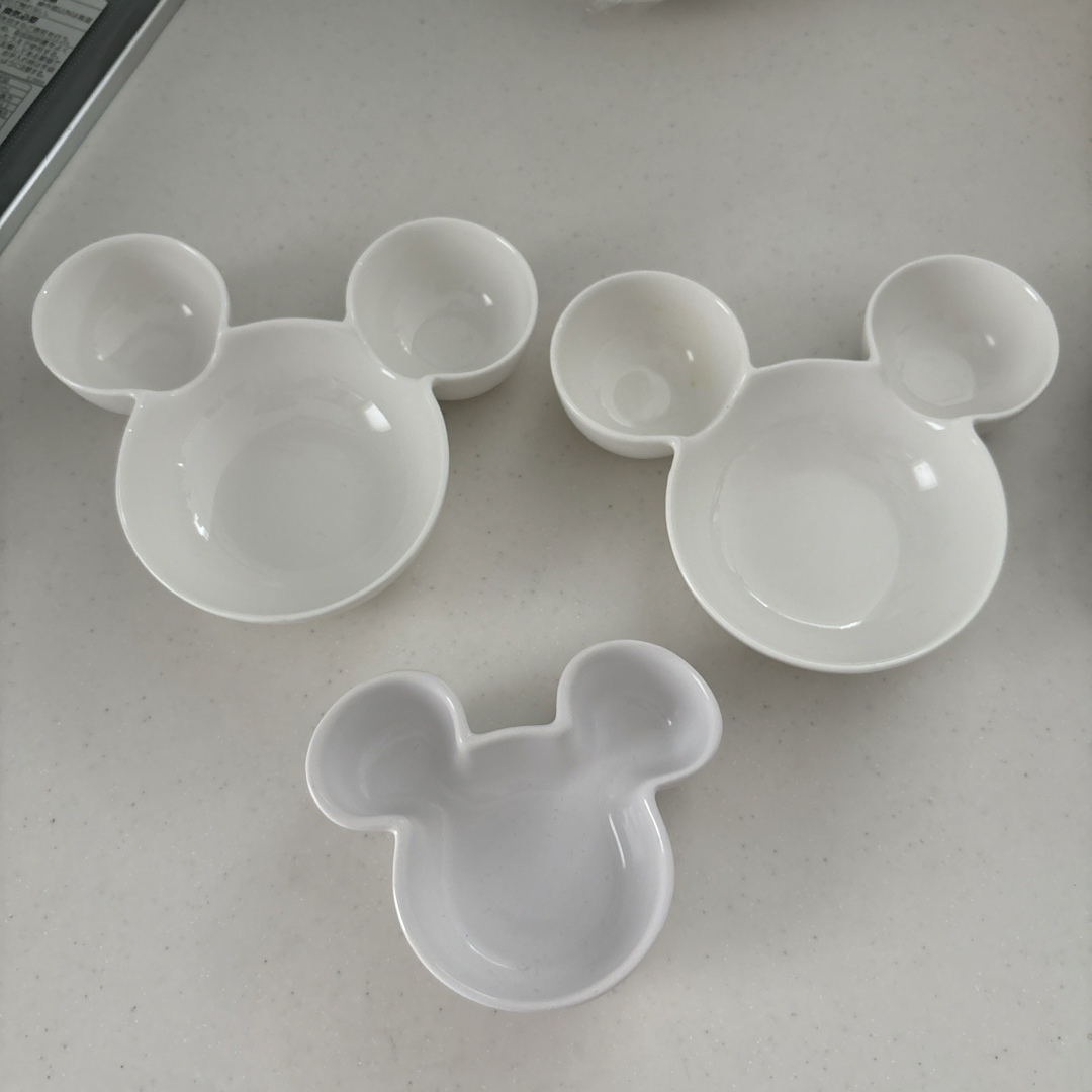 Disney(ディズニー)のミッキー小皿セット インテリア/住まい/日用品のキッチン/食器(食器)の商品写真