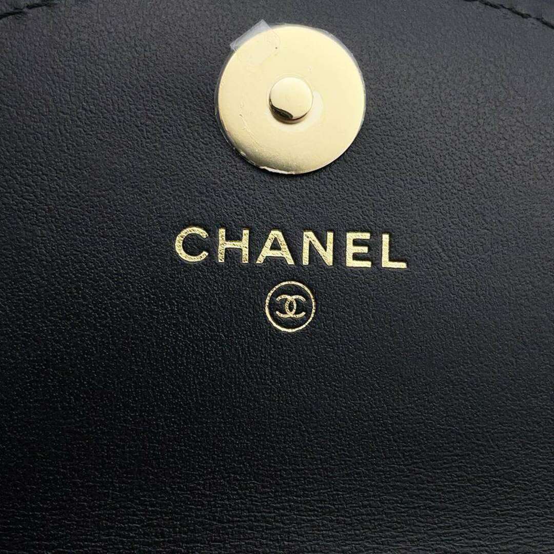 CHANEL(シャネル)のシャネル 二つ折り財布 マトラッセ ココマーク キャビアスキン CHANEL 財布 コンパクトウォレット 黒 スター レディースのファッション小物(財布)の商品写真