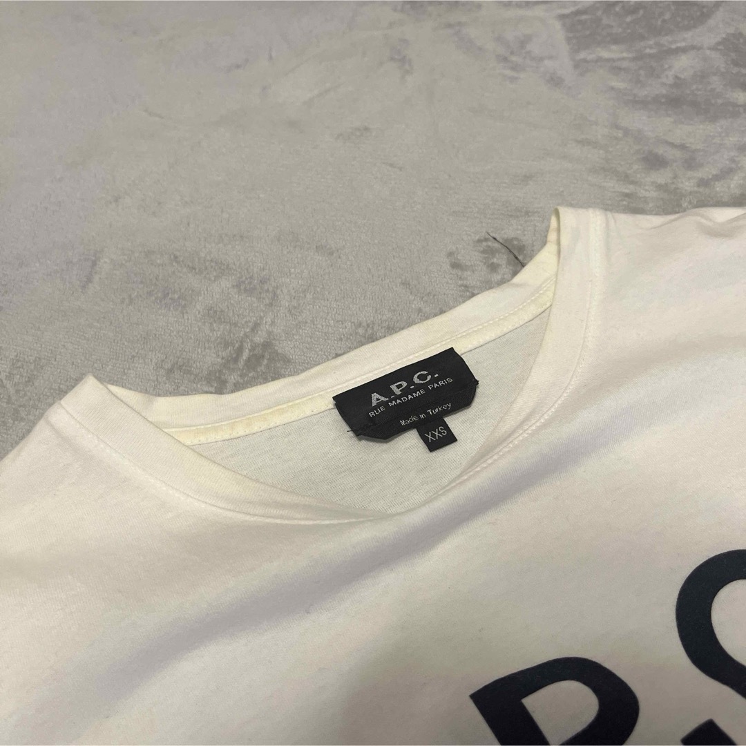 A.P.C(アーペーセー)の正規品　A.P.C Tシャツ　ロゴ　トートバッグ　transmission メンズのトップス(Tシャツ/カットソー(半袖/袖なし))の商品写真