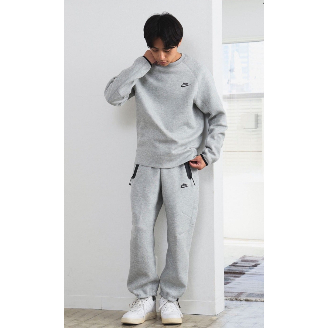 NIKE - ☆新品タグ付☆ ナイキ テック フリース オープンヘム NIKE - ☆新品タグ付☆ ナイキ テック フリース オープンヘム