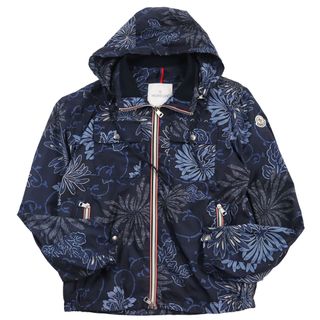 モンクレール(MONCLER)の【ドンドン見直し】未使用品●MONCLER モンクレール LYON ロゴワッペン付き 総柄 ジップアップ ナイロンジャケット ブルー 1 ハンガー付き 正規品 メンズ(ナイロンジャケット)