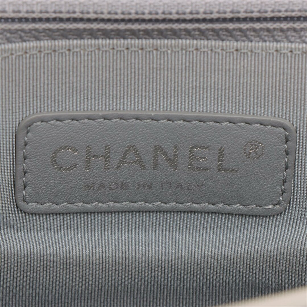 CHANEL(シャネル)のシャネル  パテントレザー  ホワイト レディース ショルダーバッグ レディースのバッグ(ショルダーバッグ)の商品写真