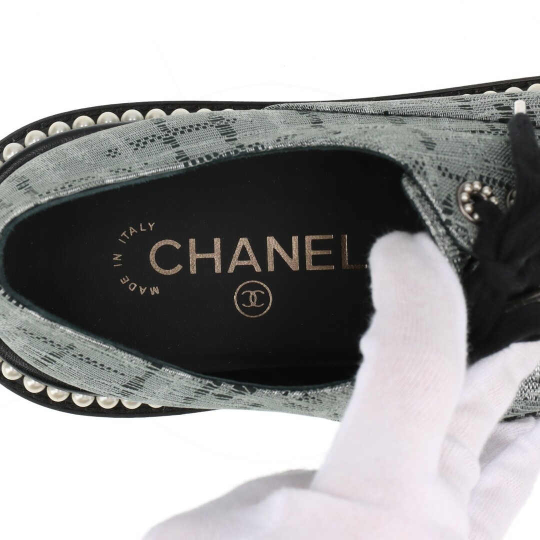 CHANEL(シャネル)のシャネル ココマーク レザー×ファブリック  グリーン レディース スニー レディースの靴/シューズ(スニーカー)の商品写真