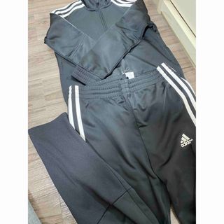 adidas - adidas ジャージ上下　130