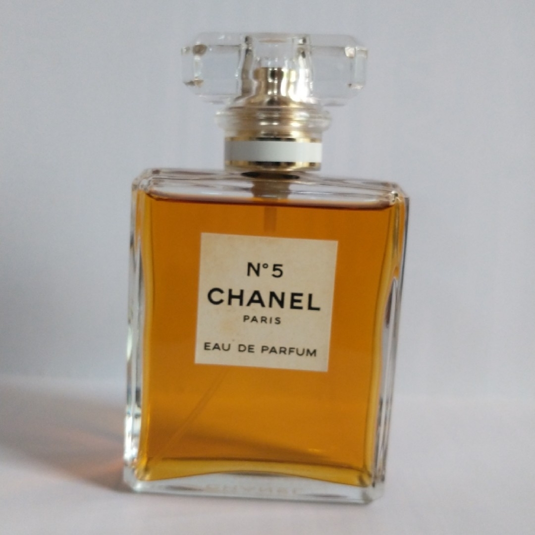 CHANEL(シャネル)のシャネル　香水　No5　50ml　中古 コスメ/美容の香水(香水(女性用))の商品写真