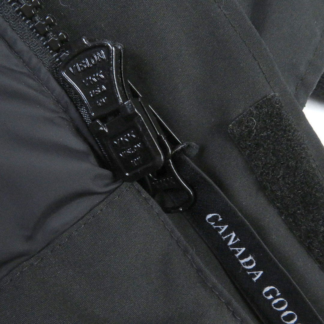 CANADA GOOSE(カナダグース)の良品□CANADA GOOSE カナダグース 2062MA LANGFORD FUSION FIT ロゴワッペン WZIP ファーフーデッド ダウンジャケット ダウンコート ブラック L カナダ製 正規品 メンズ メンズのジャケット/アウター(ダウンジャケット)の商品写真