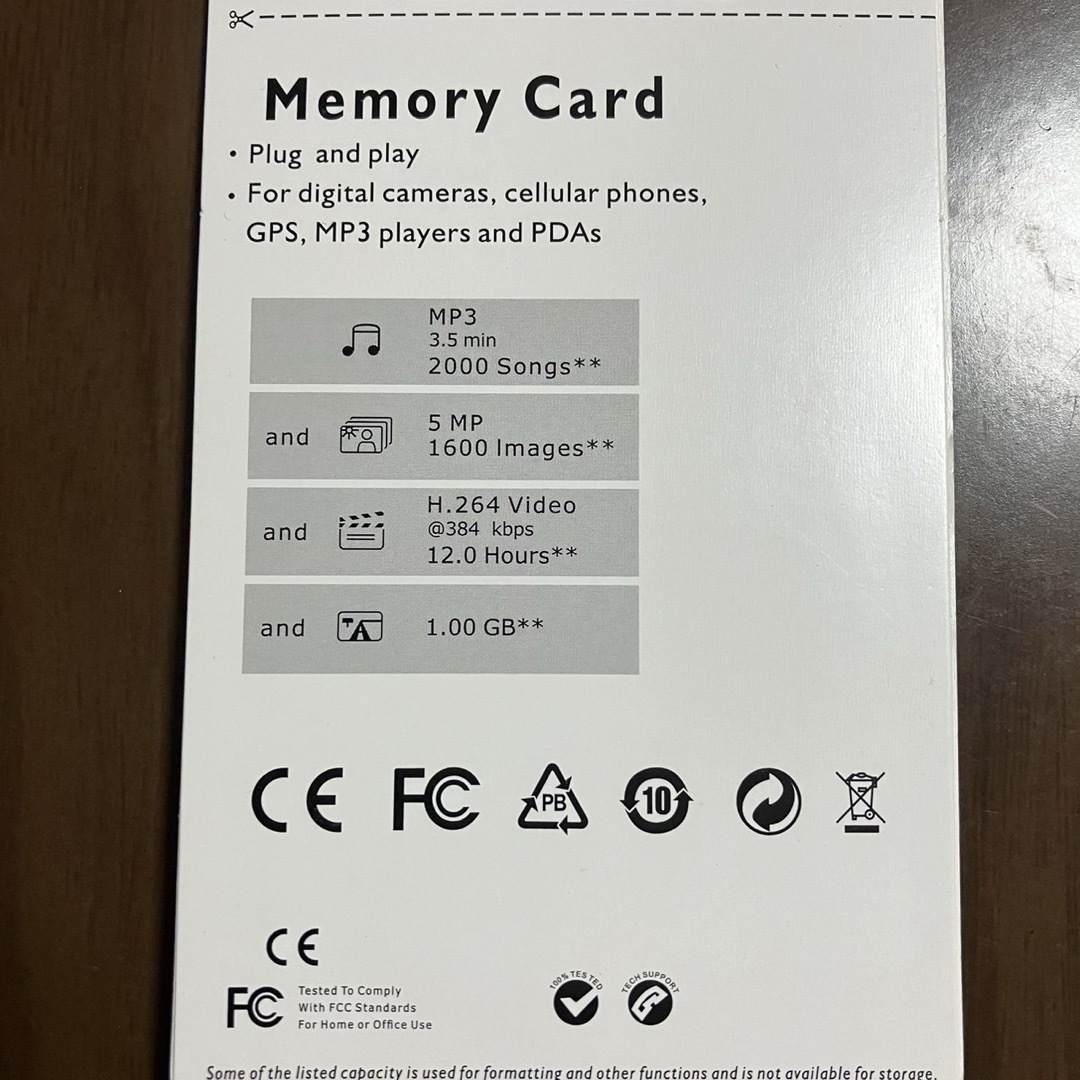 マイクロSDカード2TB スマホ/家電/カメラのスマホアクセサリー(その他)の商品写真