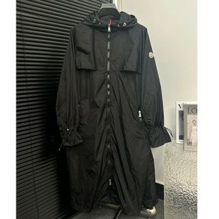 モンクレール(MONCLER)のナイロンジャケット　MONCLER　ロング　春(シャツ/ブラウス(半袖/袖なし))