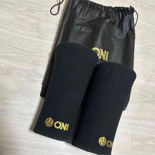 GOLD'S GYM - 【S級品】ONI ニースリーブPRO Lサイズ　　　TKS　エルゴプロ　鬼プロ