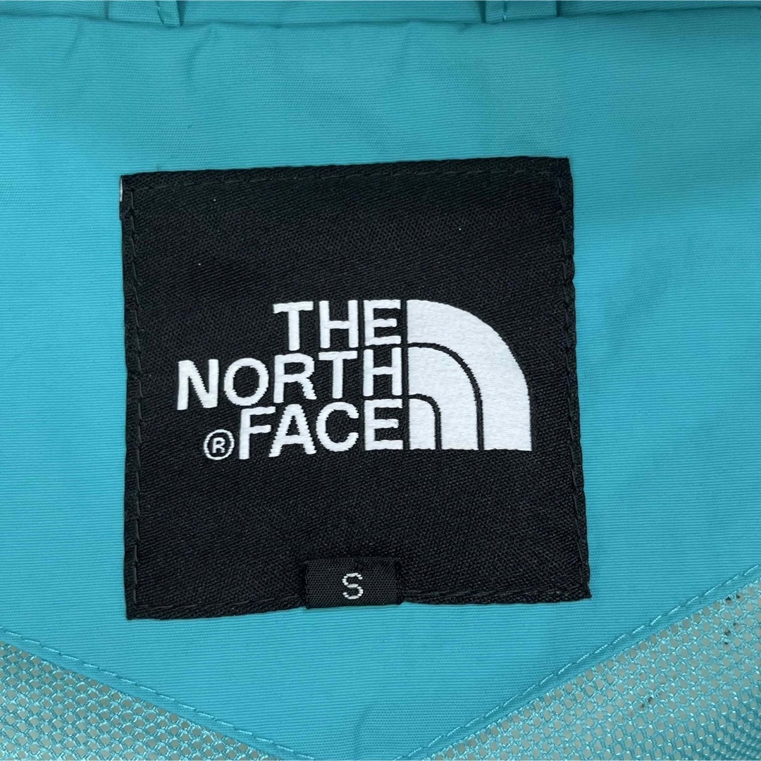 THE NORTH FACE(ザノースフェイス)のノースフェイス マウンテンパーカー メンズS 透湿防水 フード着脱可 ロゴ刺繍 メンズのジャケット/アウター(ナイロンジャケット)の商品写真