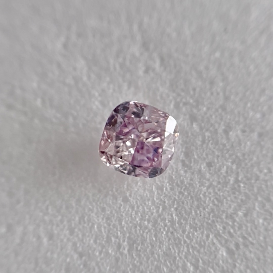 大粒0.304ctSI-2天然ピンクダイヤFANCY PURPLISH PINK レディースのアクセサリー(その他)の商品写真