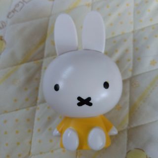 miffy - ミッフィー　カプセルフィギュア　カプキャラ　きいろ