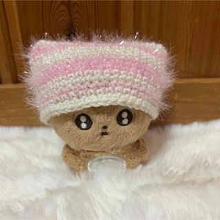 ニット帽　白　ピンク　ハンドメイド 10cmぬい服　ビーニー 猫耳風　キラキラ(その他)