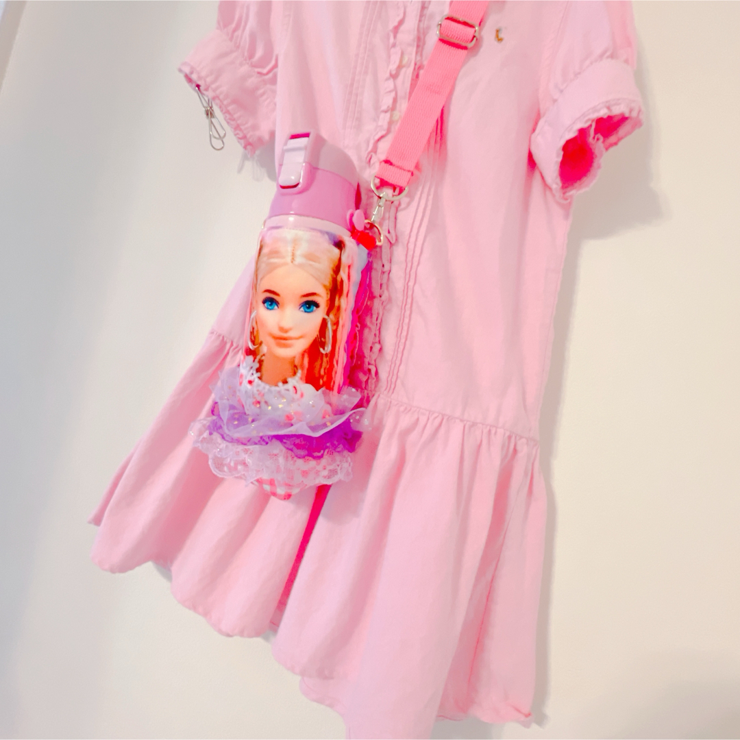 バービー　Barbie 女の子　水筒　カバー　ケース　ペットボトル　バッグ　 レディースのバッグ(ショルダーバッグ)の商品写真