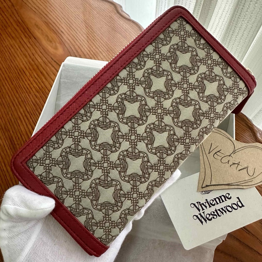 Vivienne Westwood(ヴィヴィアンウエストウッド)の未使用お箱付VivienneWestwoodオーブマニア長財布 レディースのファッション小物(財布)の商品写真