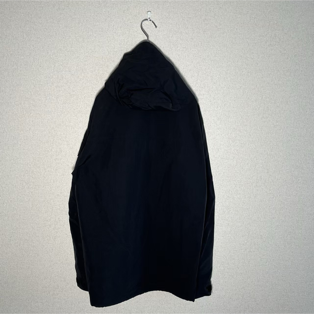 THE NORTH FACE(ザノースフェイス)のノースフェイス　マウンテンパーカー　肩ロゴ　ブラック　メンズＭ相当 メンズのジャケット/アウター(マウンテンパーカー)の商品写真