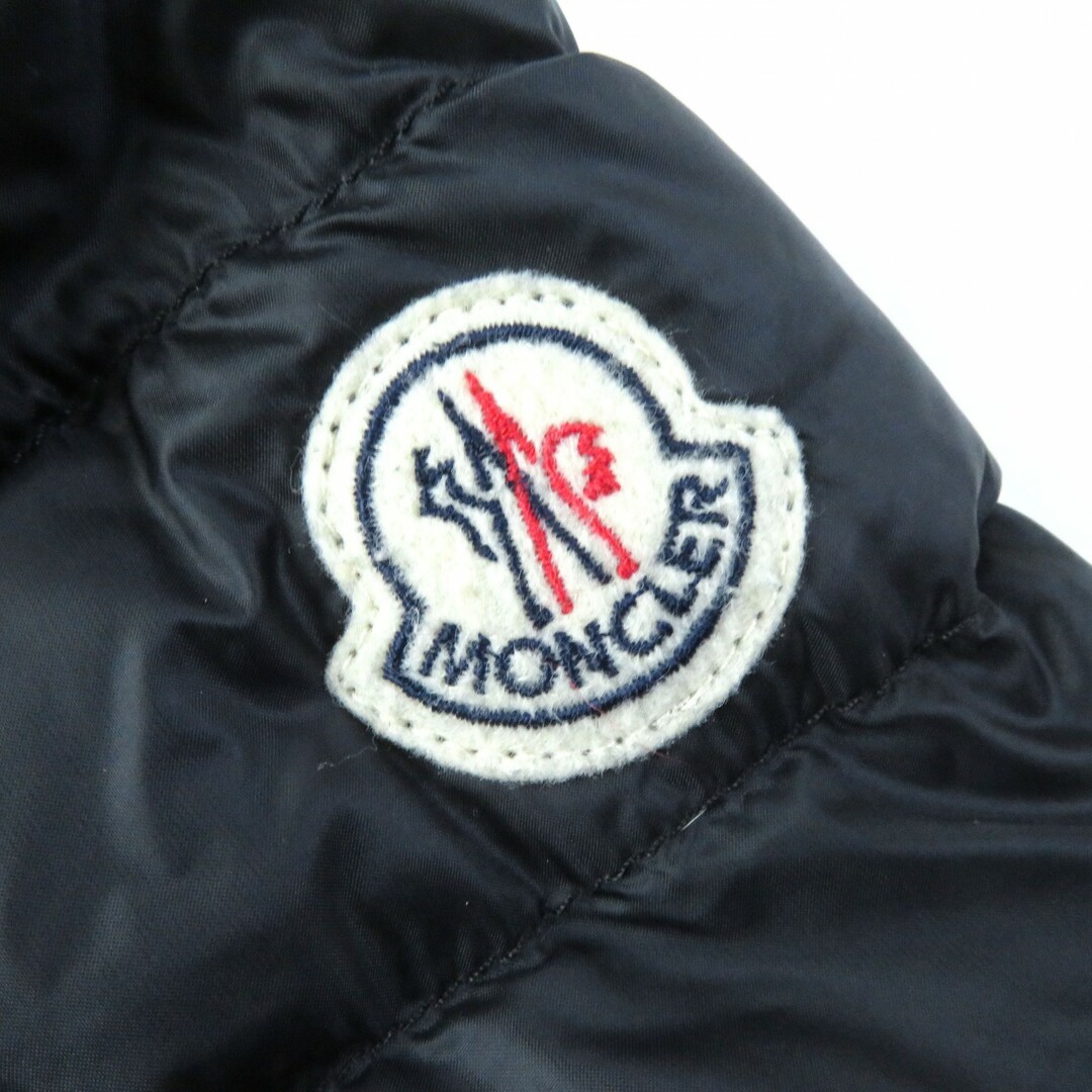 美品△MONCLER S モンクレール Sacai サカイ 53048 SAKI サキ 裾フリルデザイン ロゴパッチ付き ダウンジャケット ブラック 00 国内正規品 レディース レディースのジャケット/アウター(ダウンジャケット)の商品写真