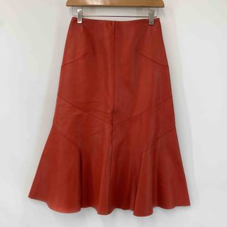 ホセエンリケ　オナセルファ　赤　レザー　イタリア製　 レディース(ひざ丈スカート)