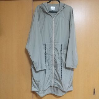 新品  HUF  ナイロン コート