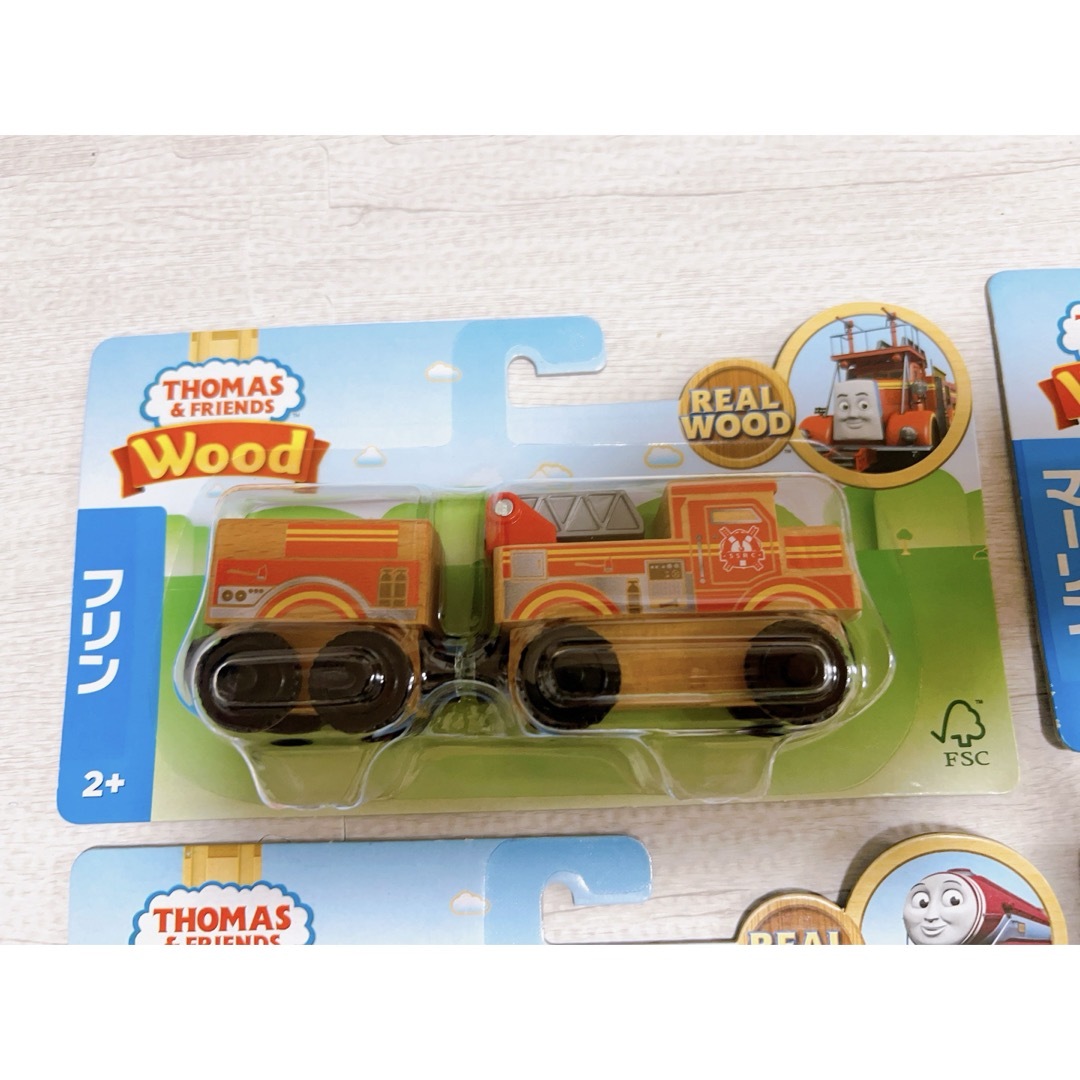 マテル｜Mattel きかんしゃトーマス 木製レールシリーズ フリン エンタメ/ホビーのおもちゃ/ぬいぐるみ(鉄道模型)の商品写真