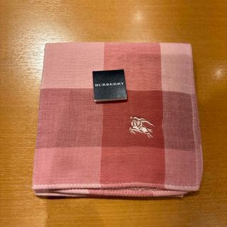 バーバリー(BURBERRY)のバーバリーガーゼタオルハンカチピンク(ハンカチ)