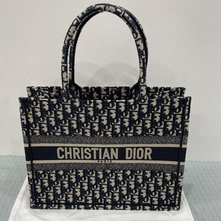 Christian Dior - 新品クリスチャンディオール ブックトート トートバッグT