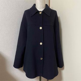 ザラ(ZARA)のZARA アウター コート ブラック 黒色 太もも丈 フレアスカート 金色ボタン(ポンチョ)