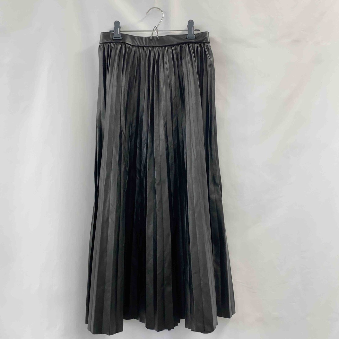 GU(ジーユー)のGU ジーユー レディース ロングスカート ブラック tk レディースのスカート(ロングスカート)の商品写真