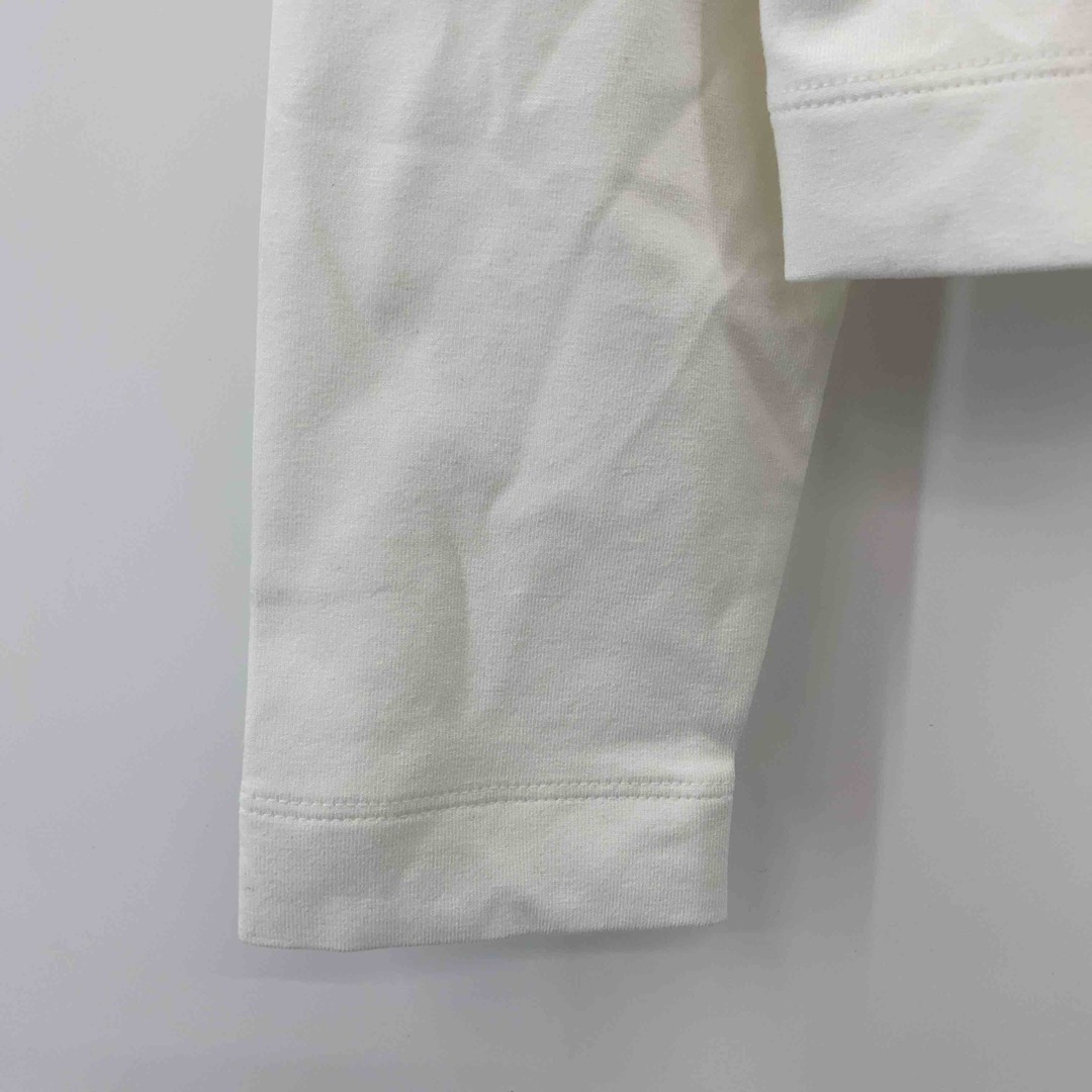 UNIQLO(ユニクロ)のUNIQLO ユニクロ レディース Tシャツ（長袖）ホワイト レディースのトップス(シャツ/ブラウス(長袖/七分))の商品写真