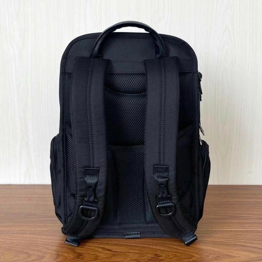 TUMI(トゥミ)のTUMI ALPHA3 Reflectivフラップパック ネイビーブルー メンズのバッグ(バッグパック/リュック)の商品写真