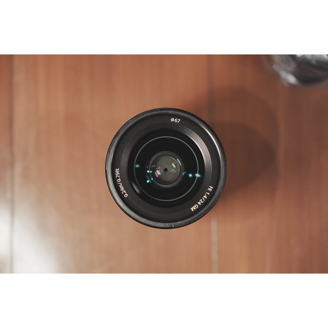 SONY(ソニー)の【ほぼ新品】SONY FE 24mm F1.4 GM SEL24F14GM スマホ/家電/カメラのカメラ(レンズ(単焦点))の商品写真